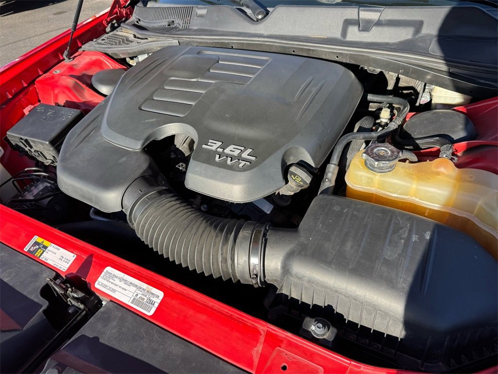 Used 2015 Dodge Challenger SXT Plus w/ Technology Group image 21