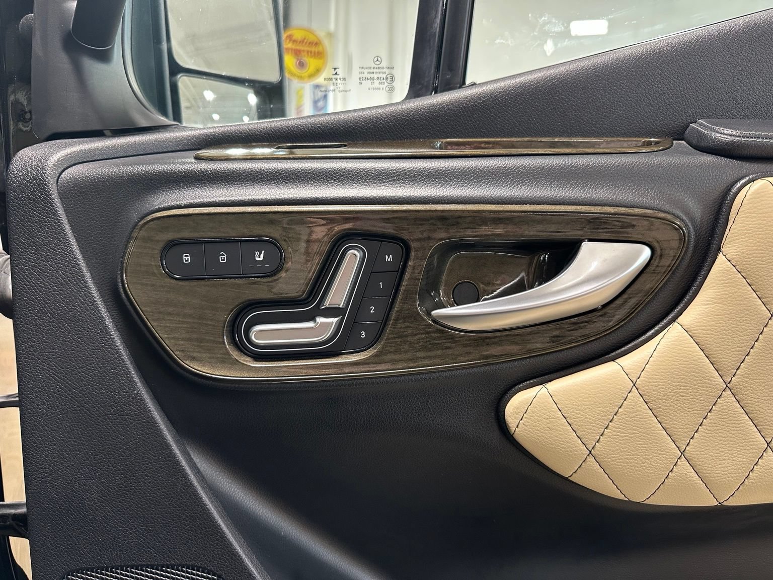 Used 2022 Mercedes-Benz Sprinter 3500 w/ Parking Package image 60