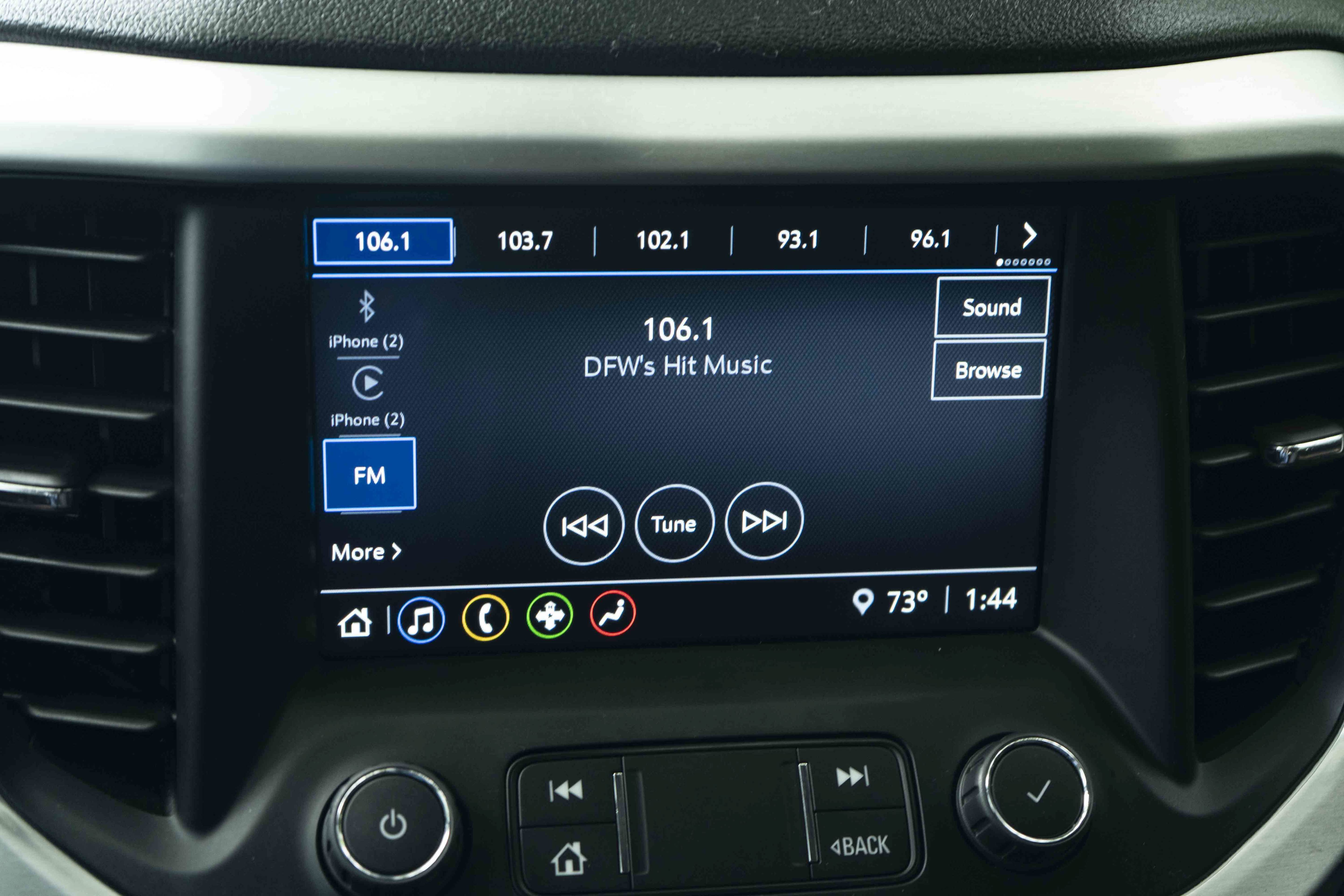 Used 2021 GMC Acadia SLE FWD image 29