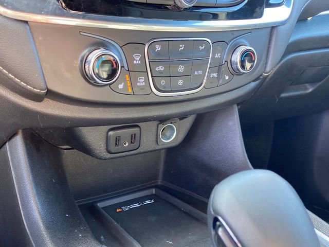 Certified 2023 Chevrolet Traverse LT image 11