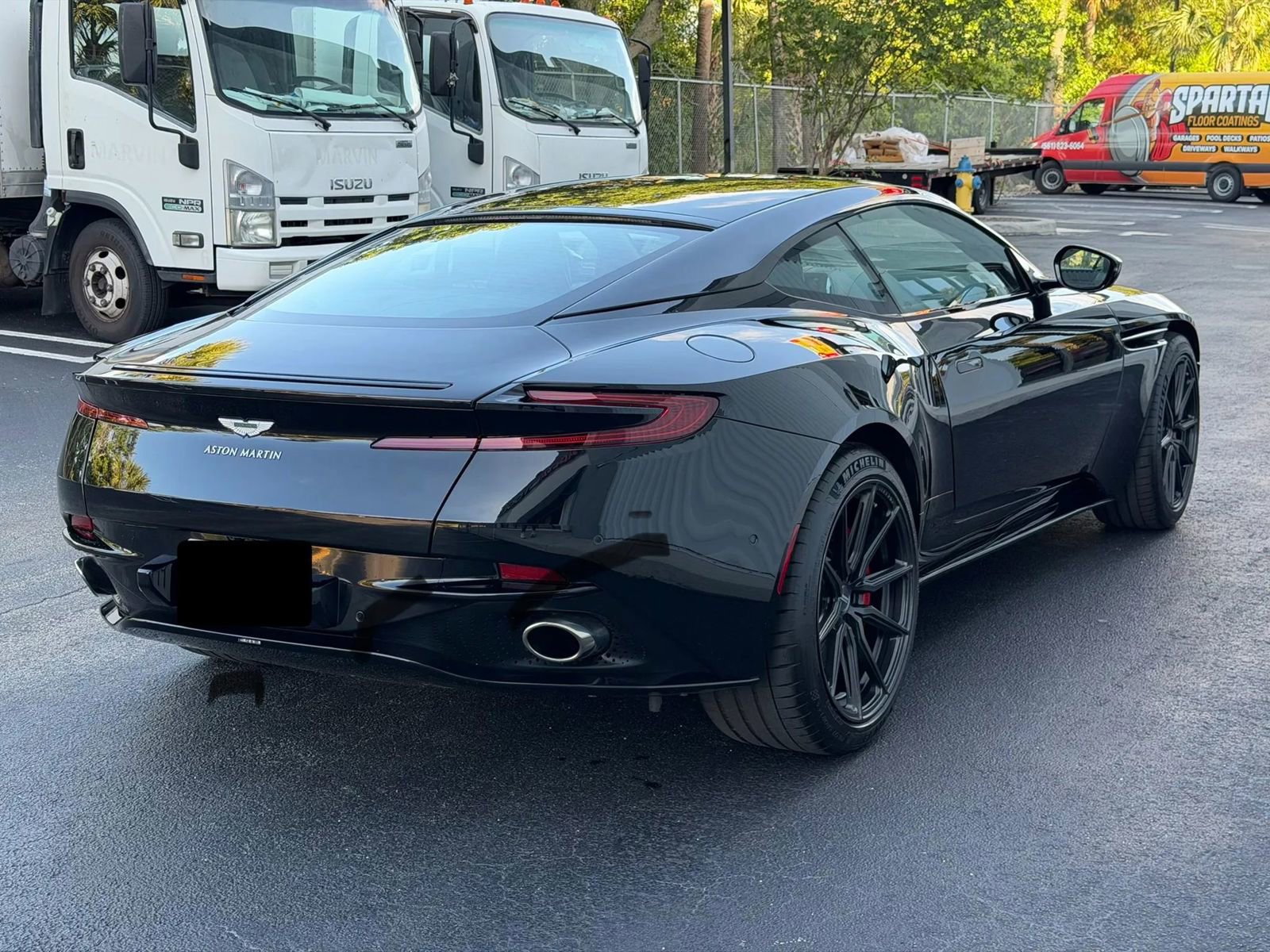 Used 2018 Aston Martin DB11 V12 RWD image 27