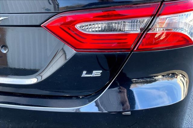 Used 2018 Toyota Camry LE image 22