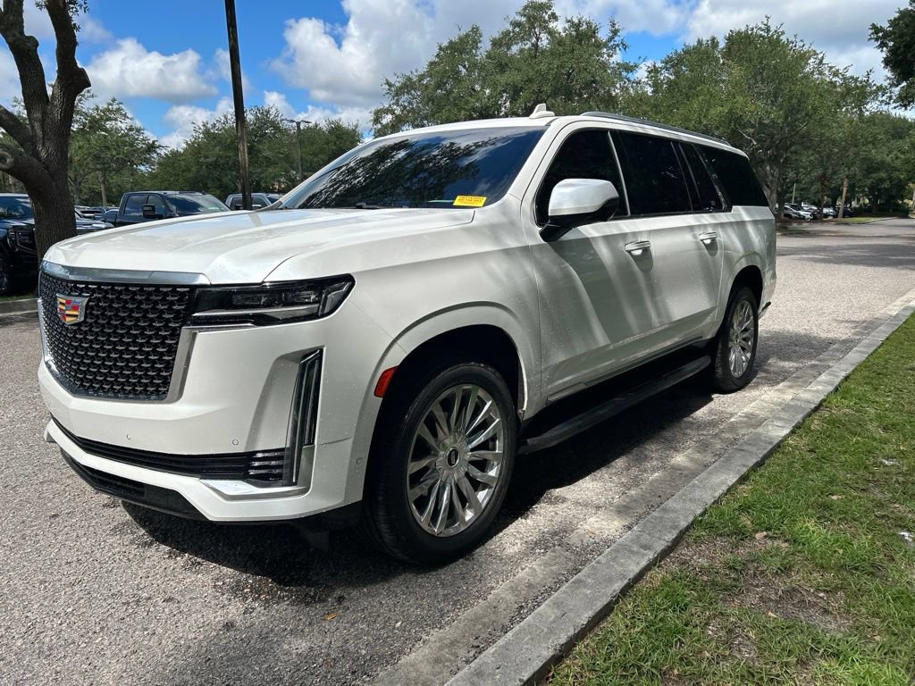 Used 2021 Cadillac Escalade ESV Premium Luxury AWD/4WD image 2
