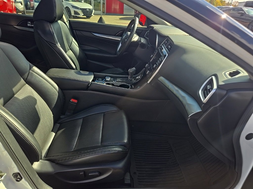 Used 2020 Nissan Maxima 3.5 SL w/ Floor Mat Group image 29