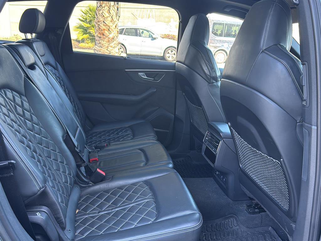 Used 2022 Audi SQ7 Premium Plus AWD/4WD image 15