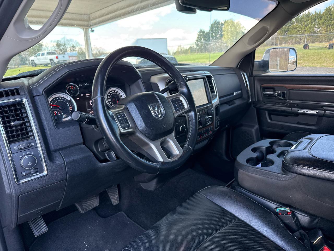 Used 2017 RAM 3500 Laramie image 6