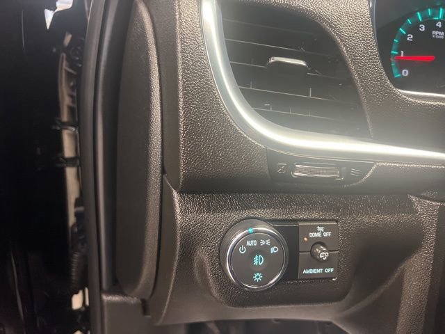 Used 2017 Chevrolet Traverse LT image 13