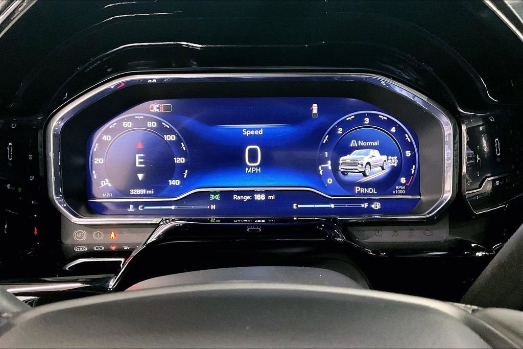 Used 2024 Chevrolet Silverado 1500 LT image 14