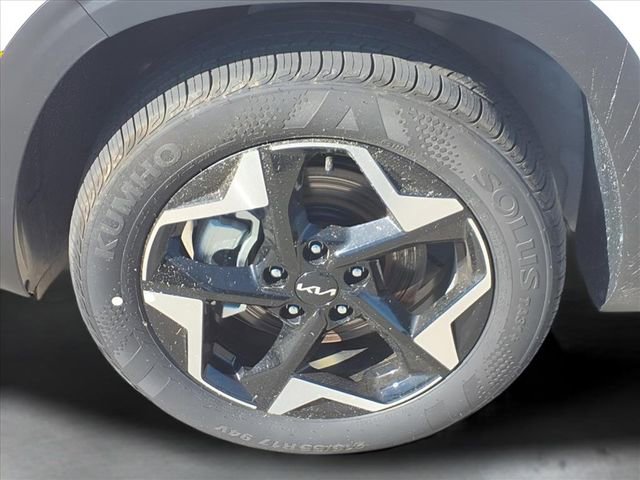 New 2026 Kia Seltos S image 21