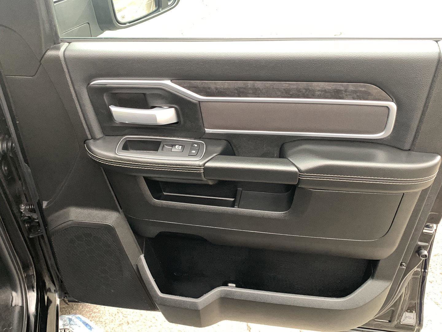 Used 2024 RAM 2500 Big Horn image 18