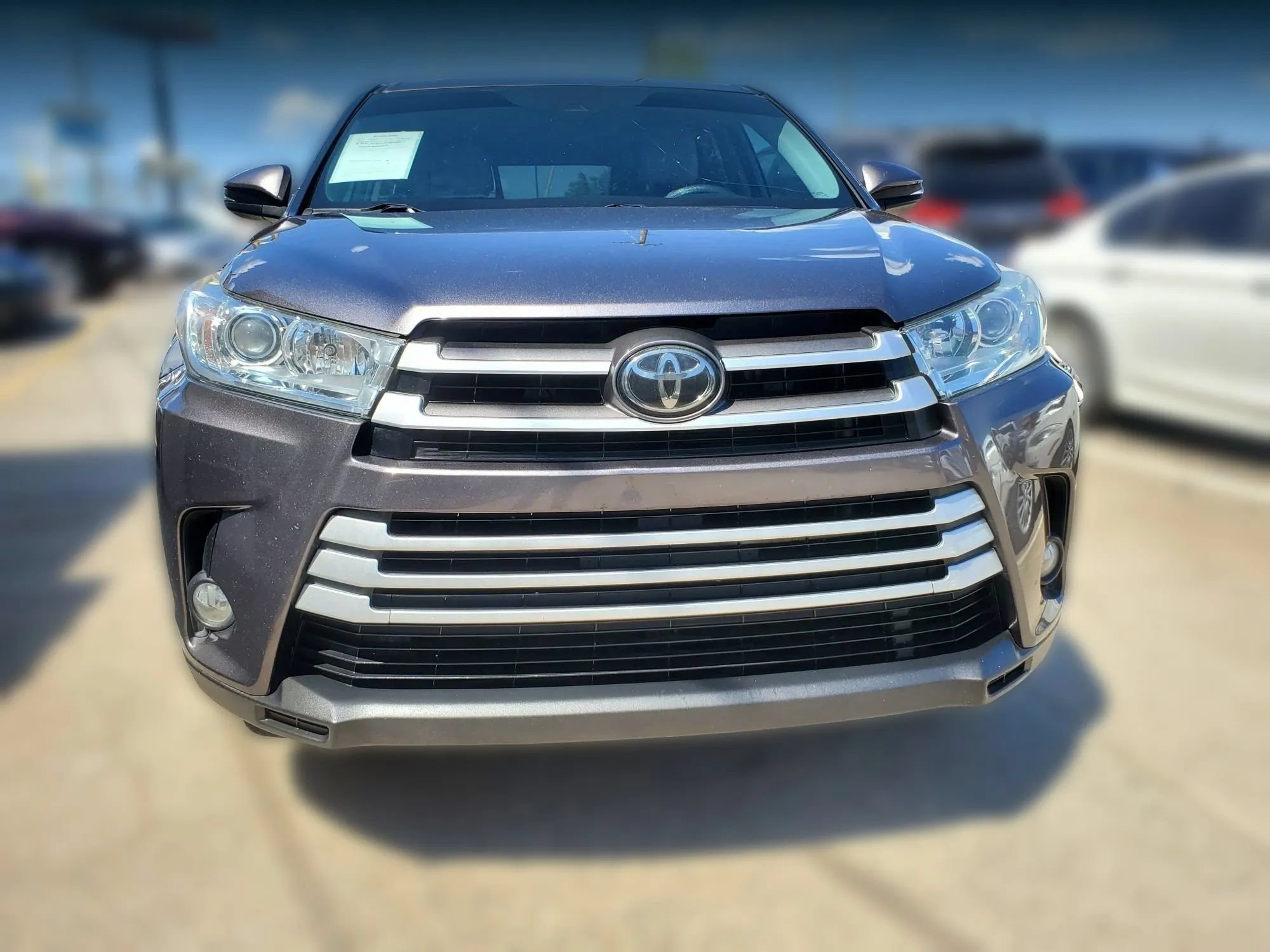 Used 2019 Toyota Highlander Plus FWD image 23