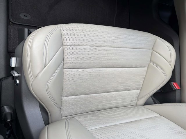 Certified 2025 Lincoln Nautilus Reserve AWD/4WD image 13