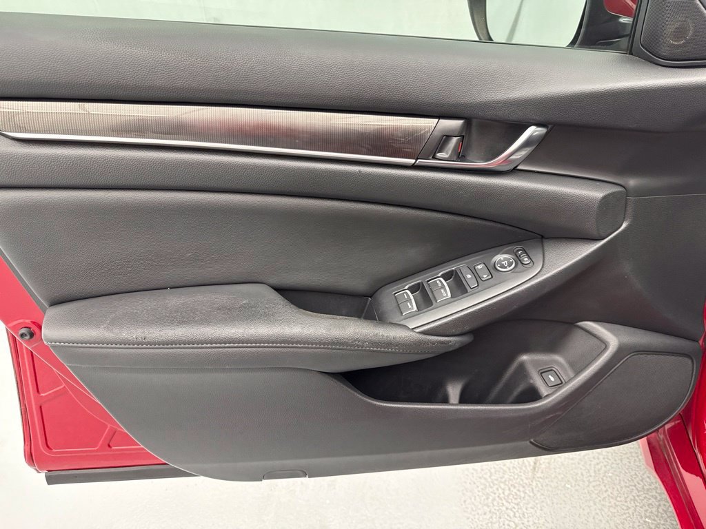 Used 2020 Honda Accord Sport image 16