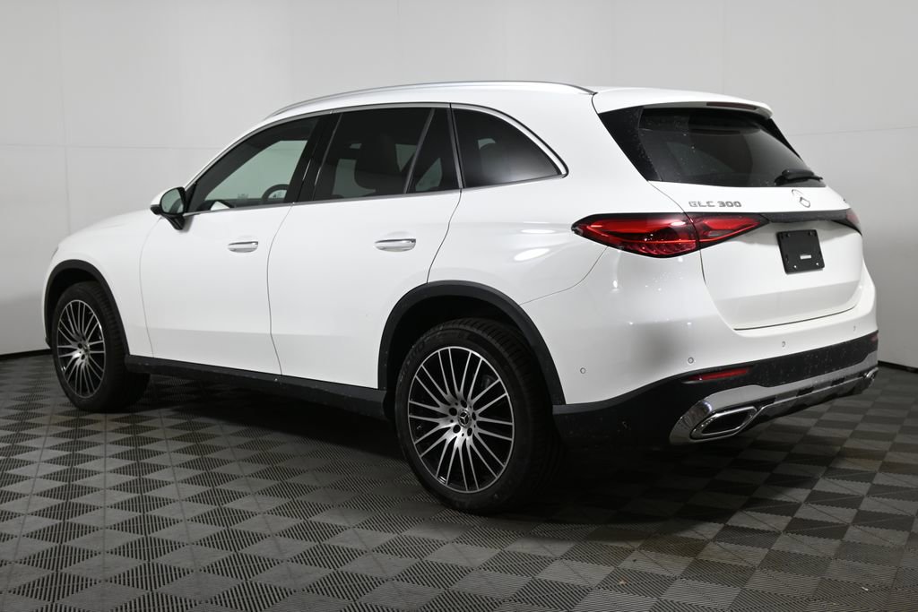 Certified 2025 Mercedes-Benz GLC 300 4MATIC image 5