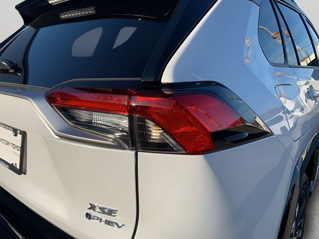 New 2025 Toyota RAV4 XSE image 30