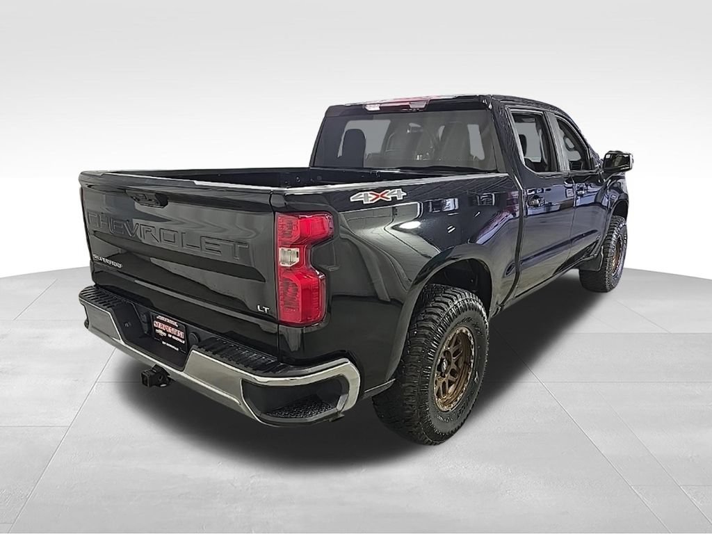 Used 2024 Chevrolet Silverado 1500 LT AWD/4WD image 7