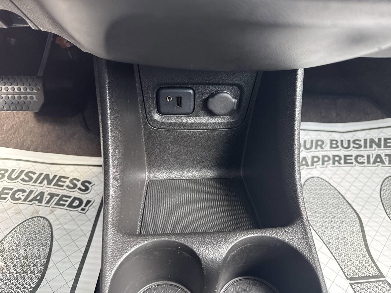 Used 2016 Chevrolet Spark LT FWD image 33