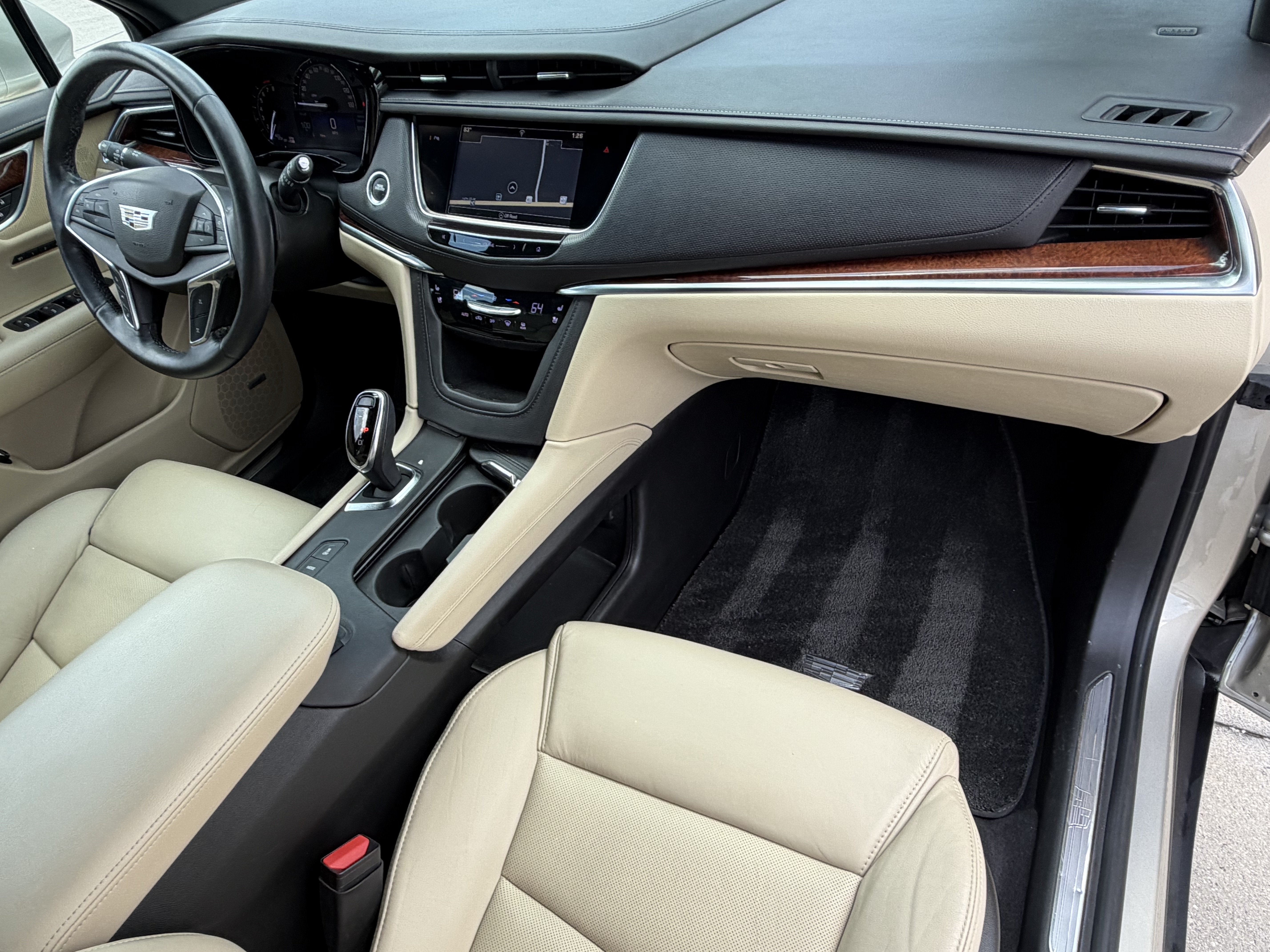 Used 2017 Cadillac XT5 Premium Luxury FWD image 20