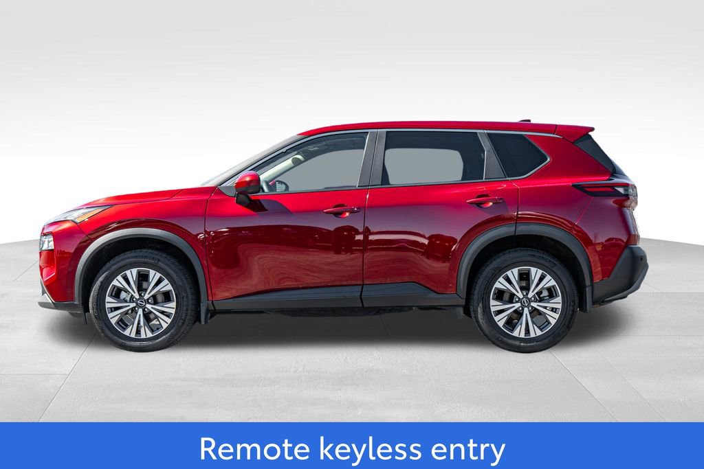 Used 2023 Nissan Rogue SV image 4