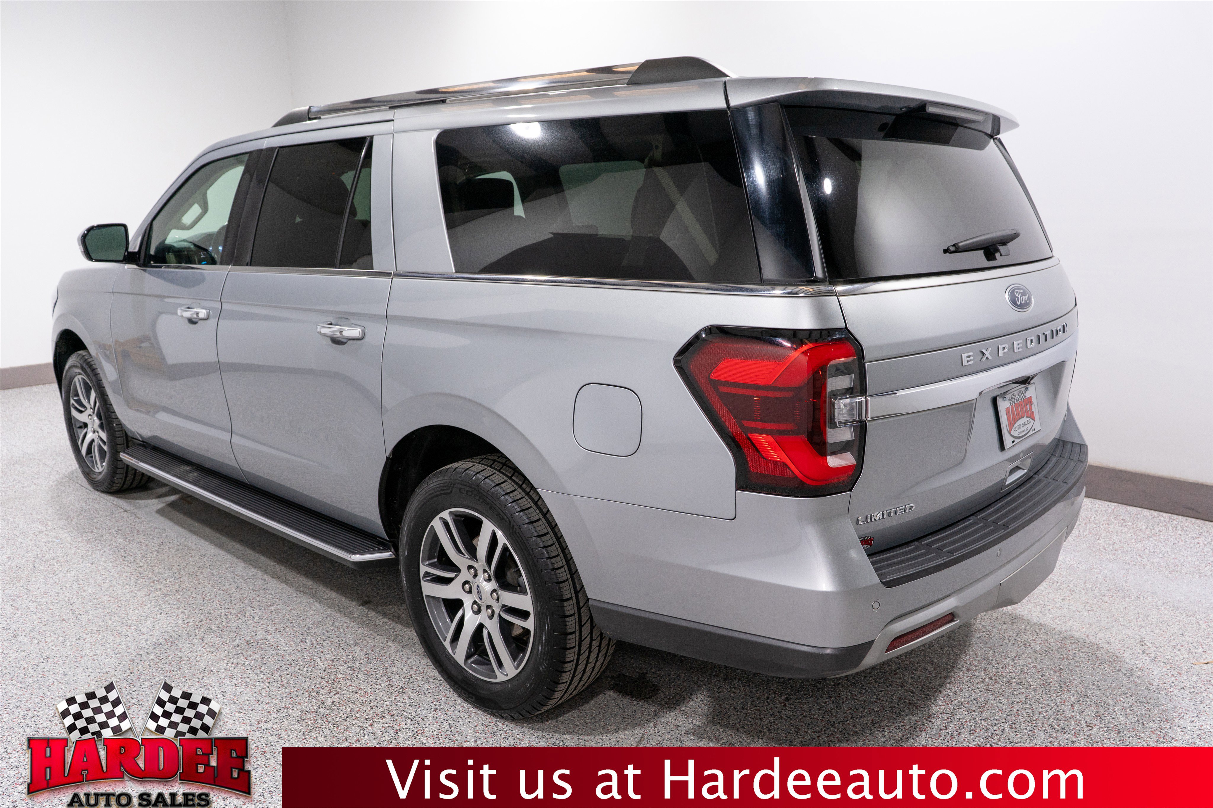 Used 2023 Ford Expedition Max Limited image 3