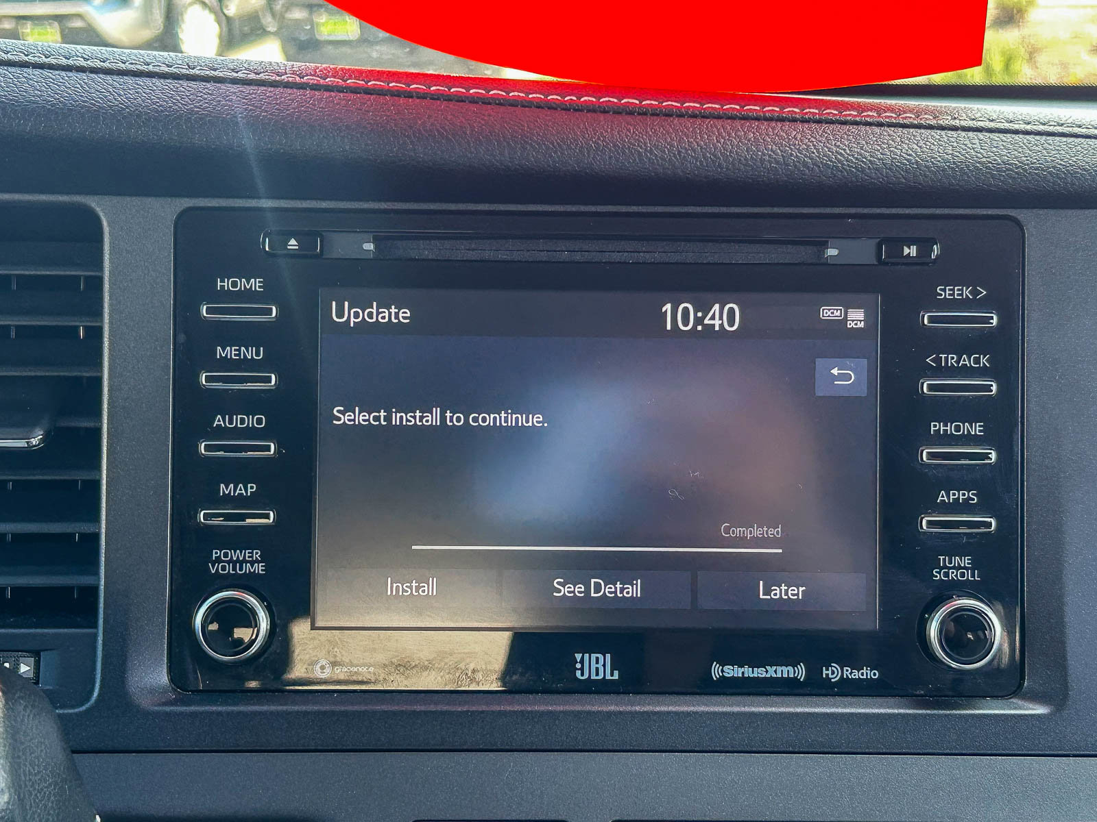 Used 2018 Toyota Sienna Limited w/ Carpet Mat Package image 14