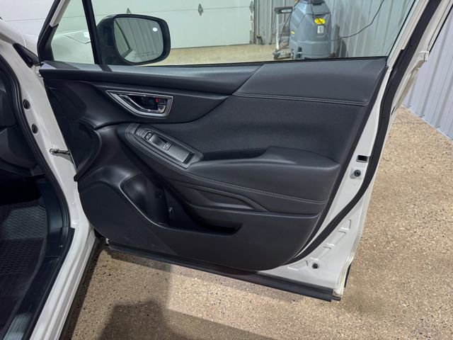 Used 2019 Subaru Forester Premium AWD/4WD image 22