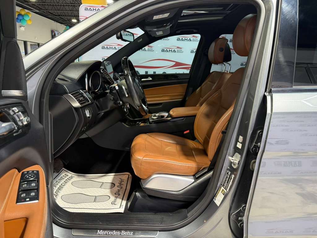 Used 2018 Mercedes-Benz GLS 550 4MATIC w/ Offroad Package image 28
