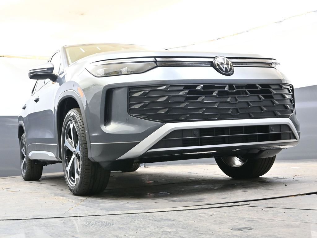 New 2026 Volkswagen Tiguan SE image 35