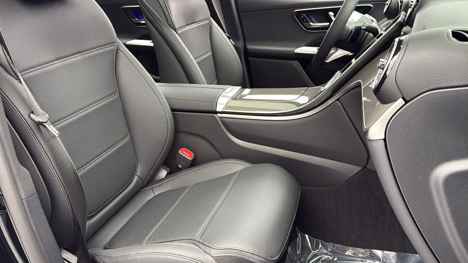 New 2026 Mercedes-Benz GLC 300 4MATIC image 34