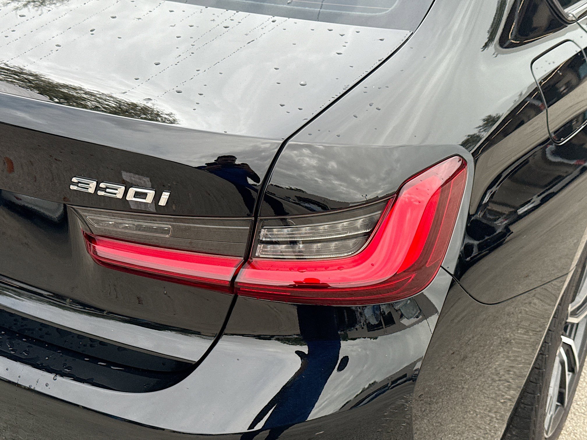 Used 2022 BMW 330i Sedan w/ Convenience Package image 28