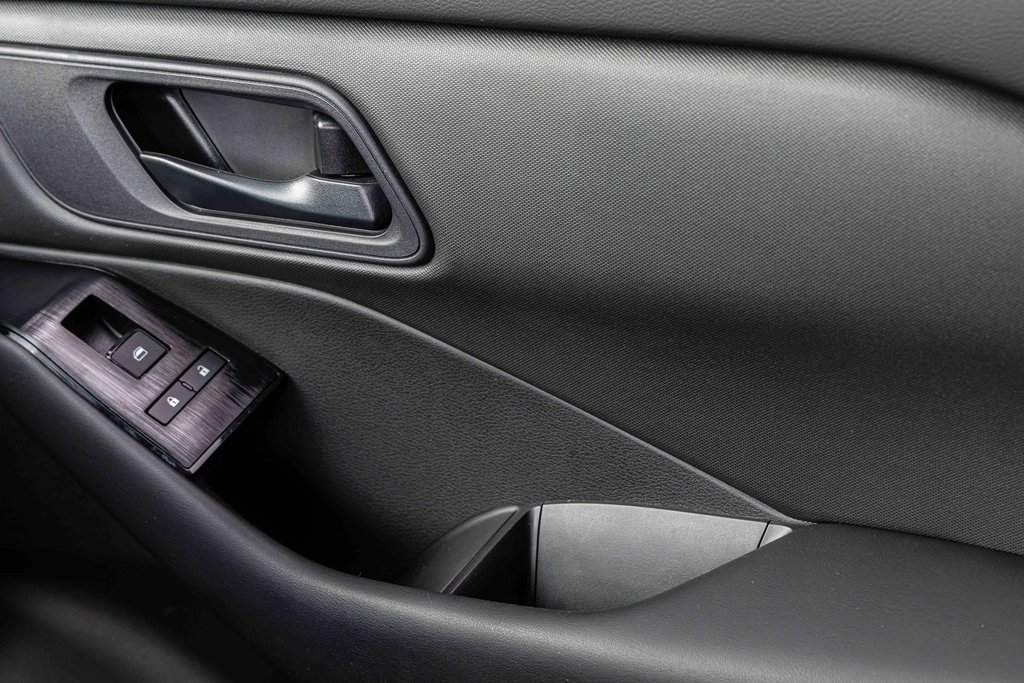 Certified 2024 Nissan Rogue S image 16