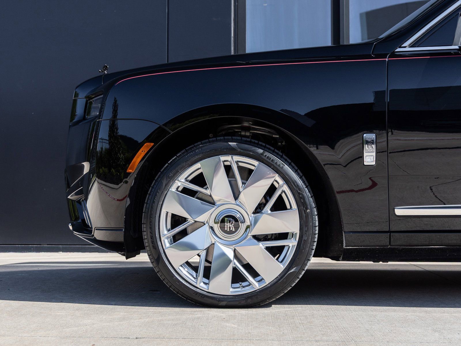 Certified 2025 Rolls-Royce Cullinan image 13