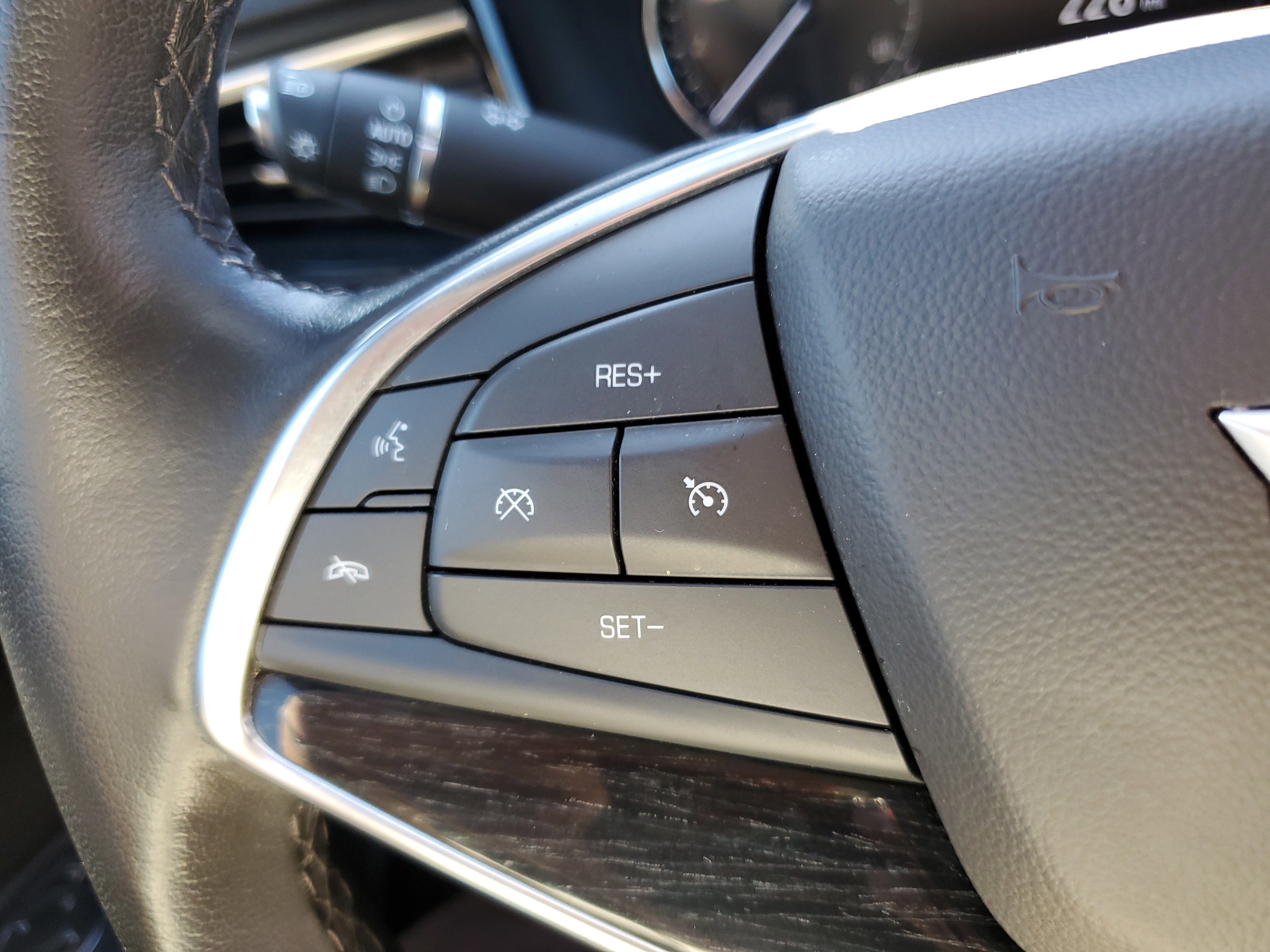 Certified 2023 Cadillac XT5 Premium Luxury image 18