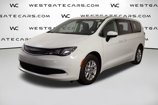 Used 2023 Chrysler Voyager LX FWD image 1