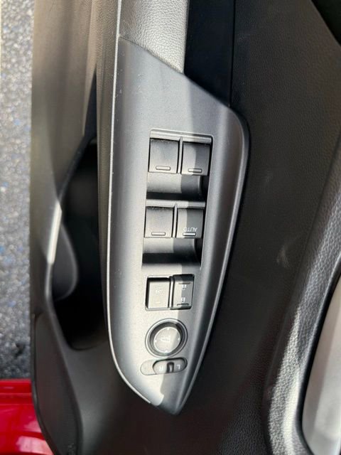 Used 2018 Honda Fit LX image 33