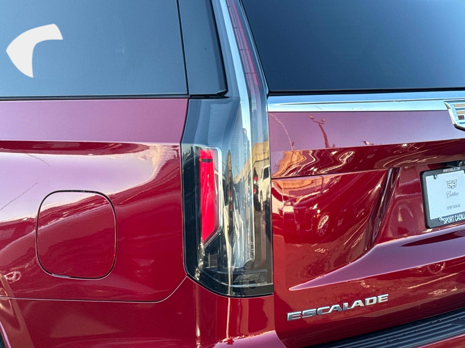 Used 2021 Cadillac Escalade Premium Luxury image 30