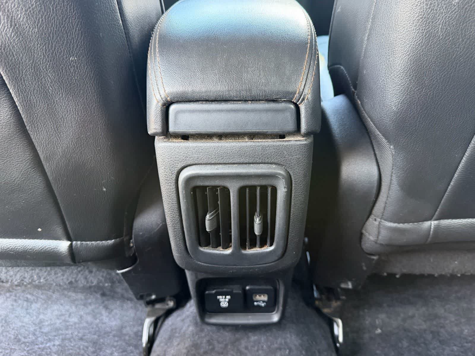 Used 2018 Jeep Compass Limited w/ Navigation Group FWD image 19