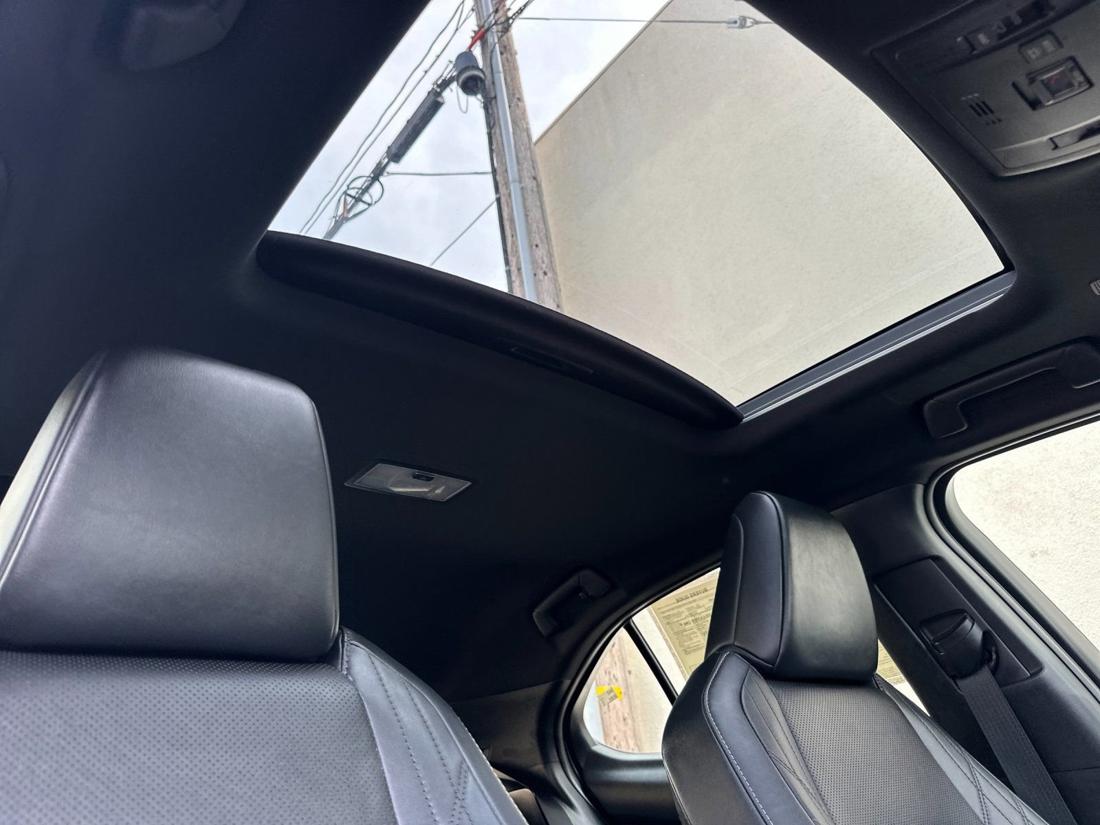 Used 2024 Lexus UX 250h FWD w/ Premium Package image 19