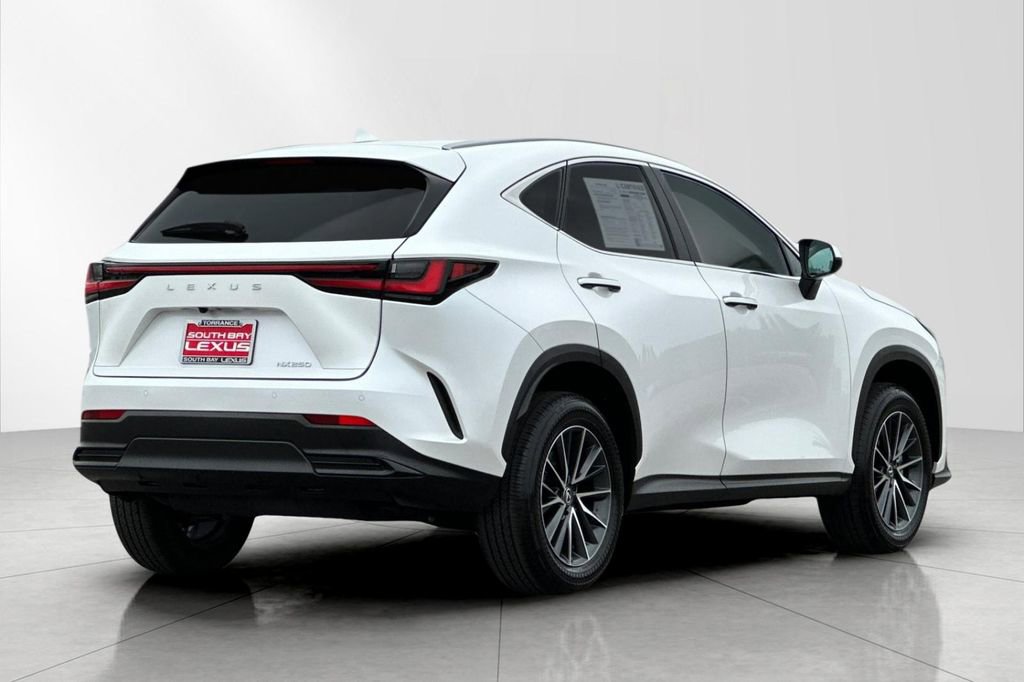Used 2025 Lexus NX 250 FWD image 6
