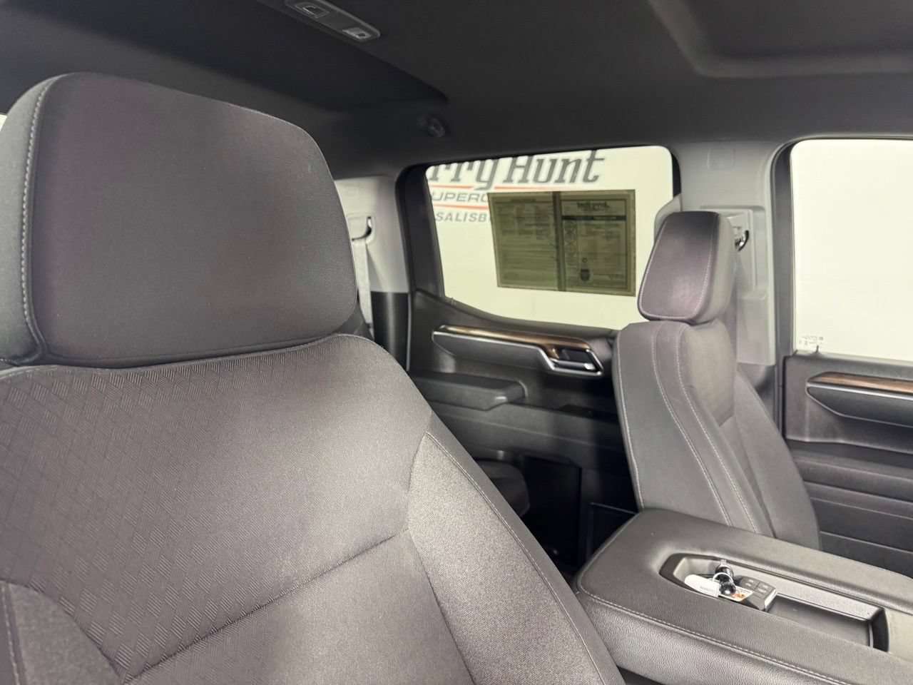 Used 2025 Chevrolet Silverado 1500 LT Trail Boss w/ Protection Package AWD/4WD image 36