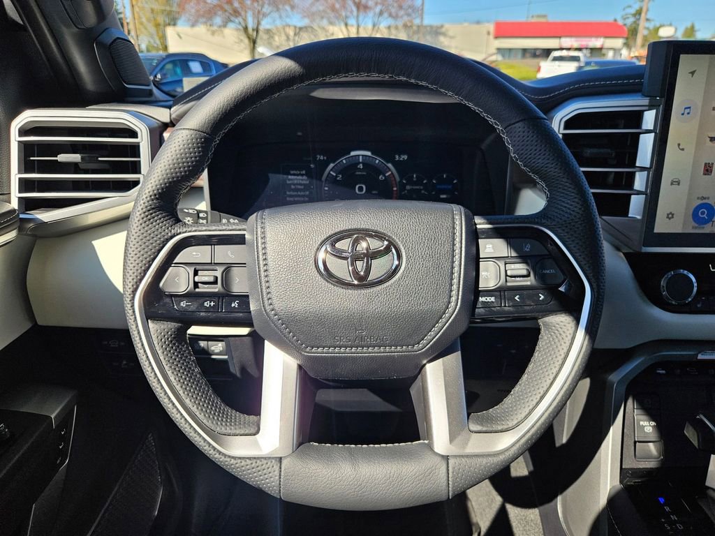 Used 2025 Toyota Sequoia Capstone image 14