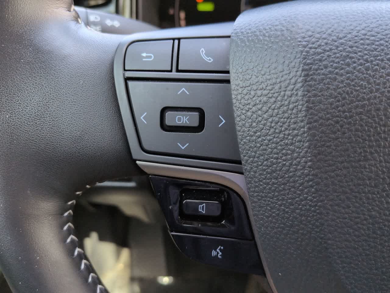 Certified 2025 Toyota Camry SE w/ Convenience Package FWD image 23