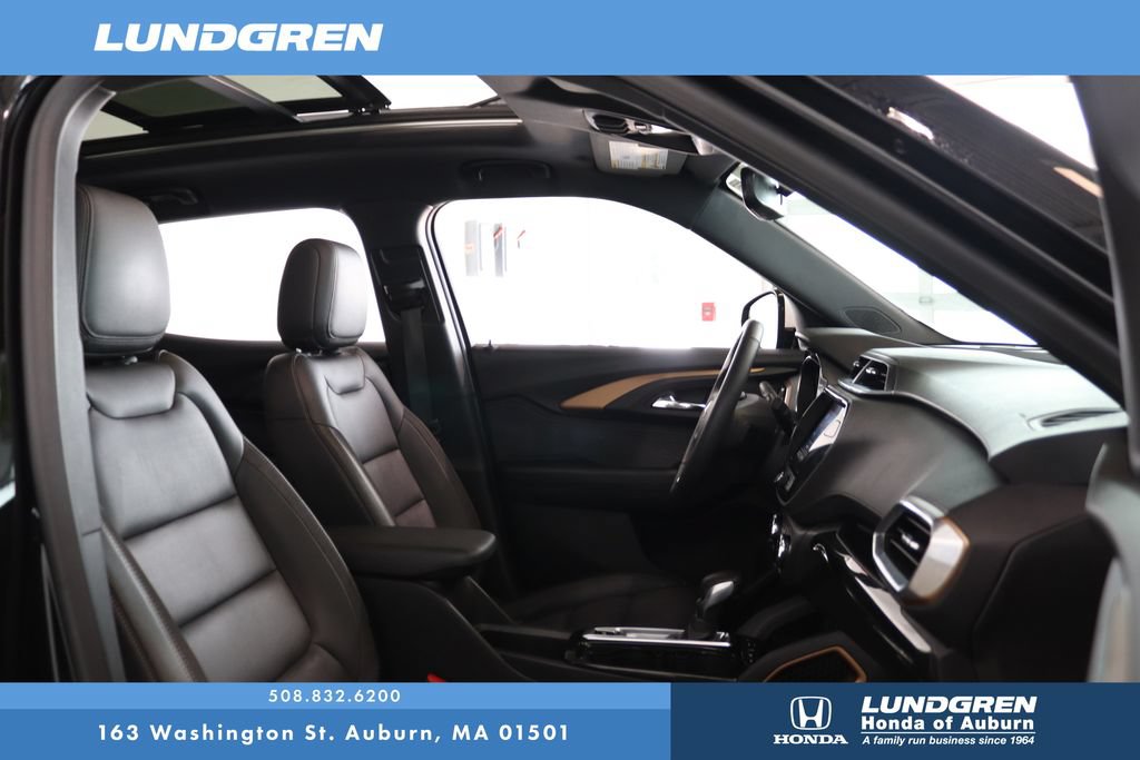 Used 2023 Chevrolet TrailBlazer ACTIV w/ Sun and Liftgate Package AWD/4WD image 16
