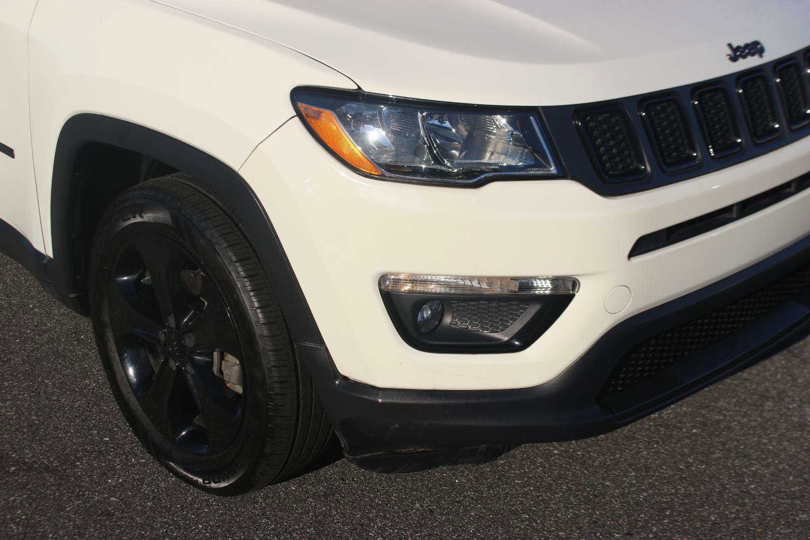 Used 2021 Jeep Compass Latitude w/ Sun and Sound Group image 9