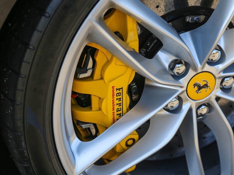 Used 2016 Ferrari 488 GTB RWD image 22