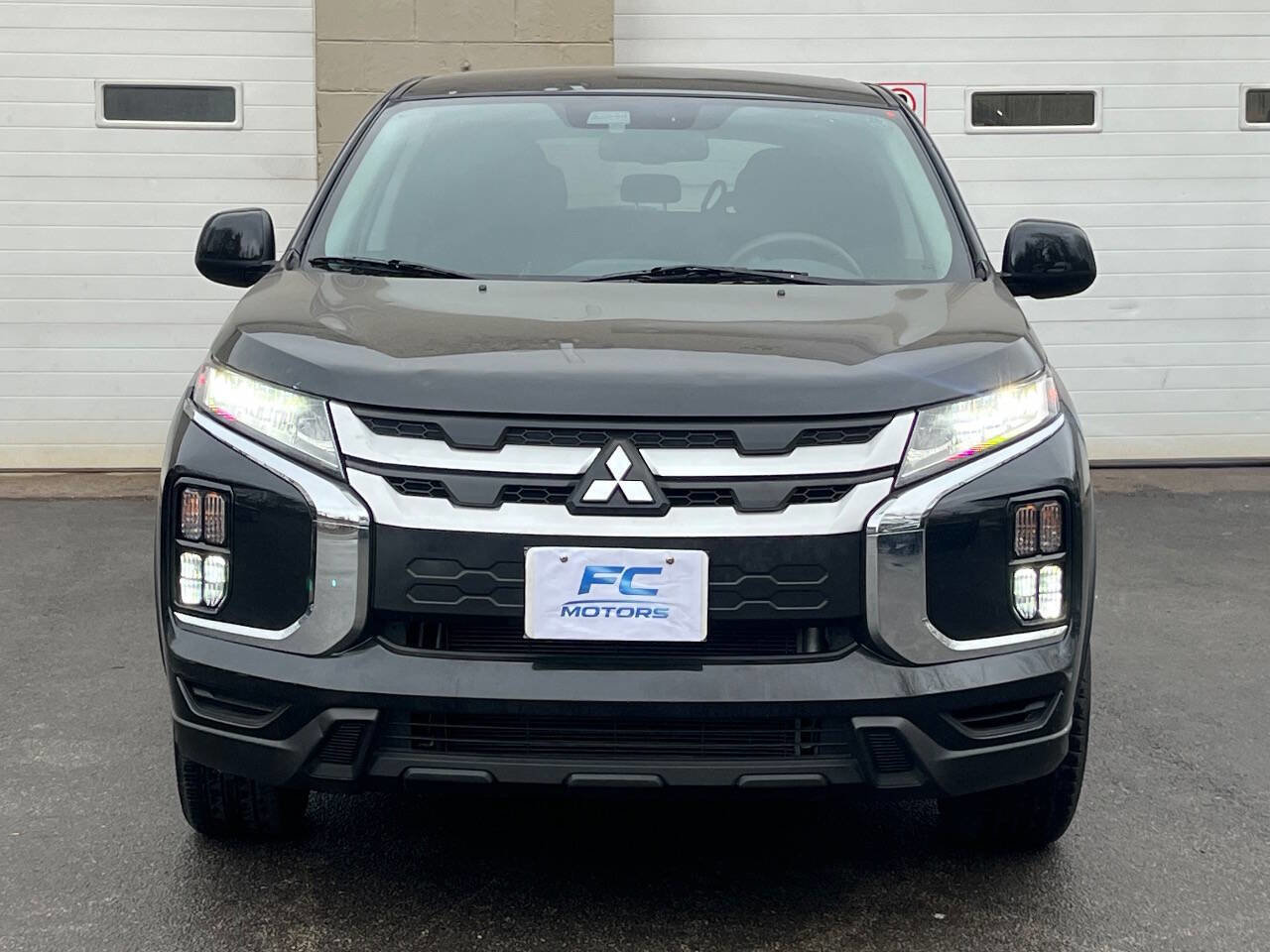 Used 2021 Mitsubishi Outlander Sport Black Edition image 2