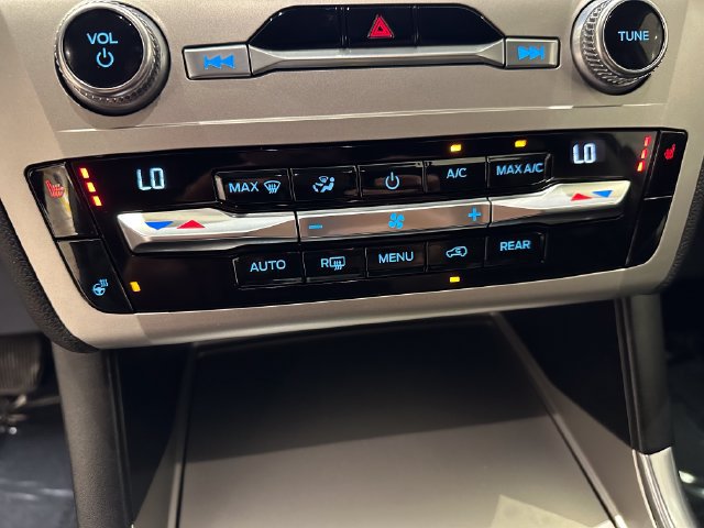 Certified 2021 Ford Explorer XLT w/ Equipment Group 202A AWD/4WD image 12