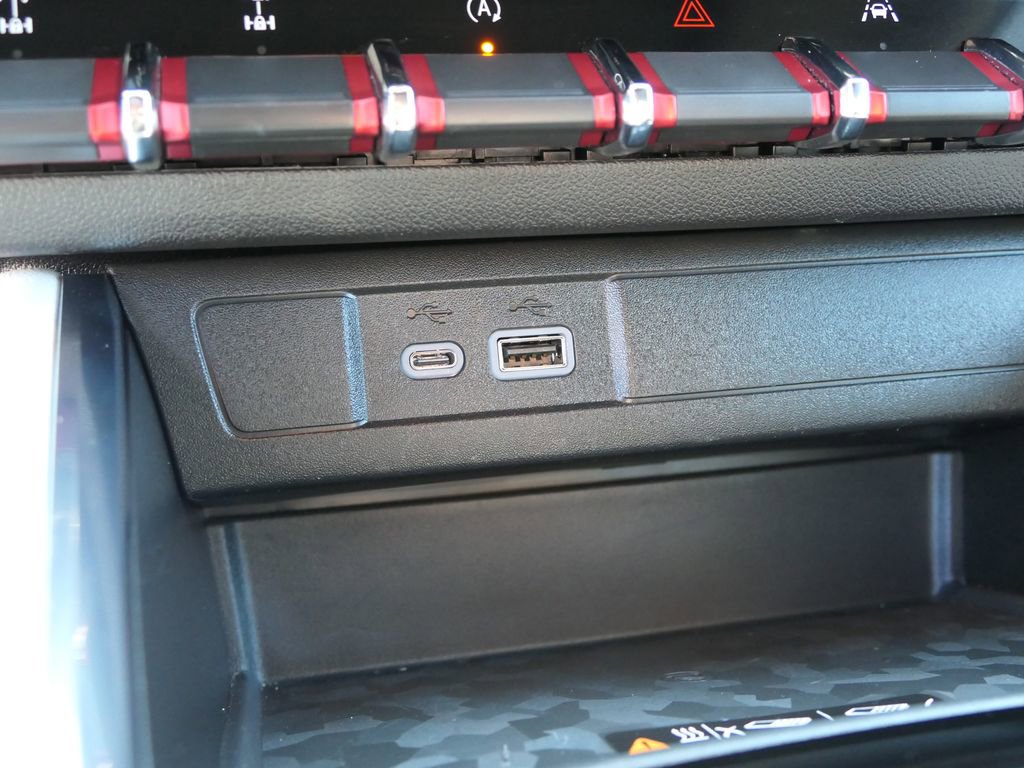 Used 2024 GMC Canyon AT4X AWD/4WD image 21
