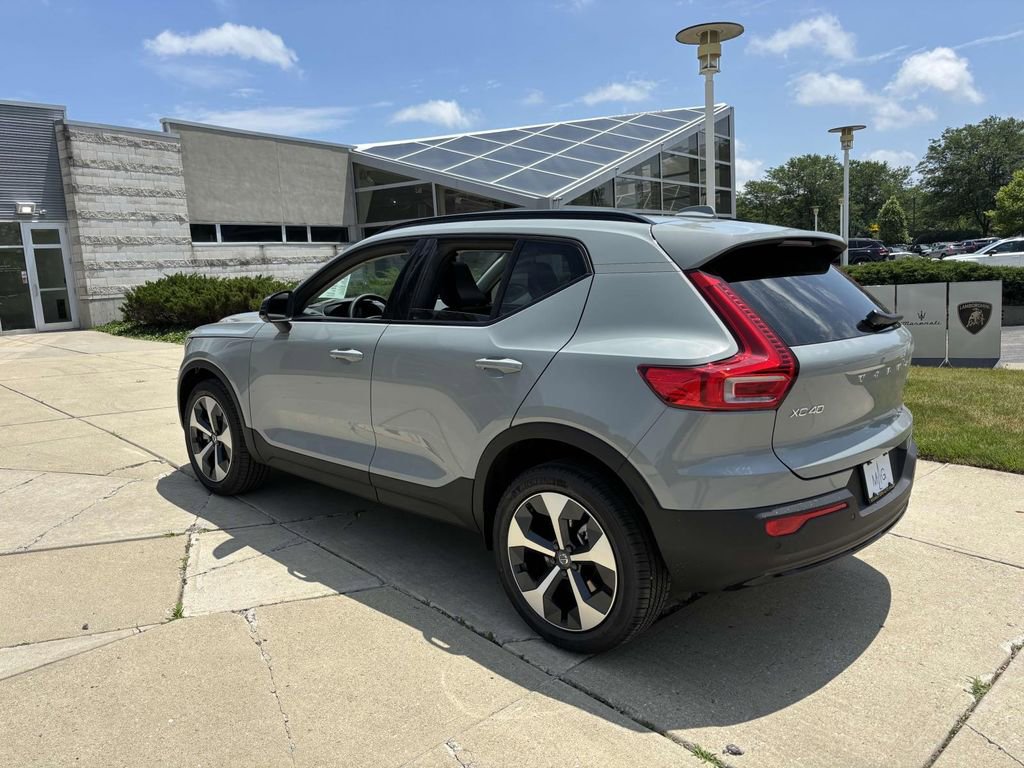 New 2026 Volvo XC40 B5 Plus w/ Protection Package Premier image 5