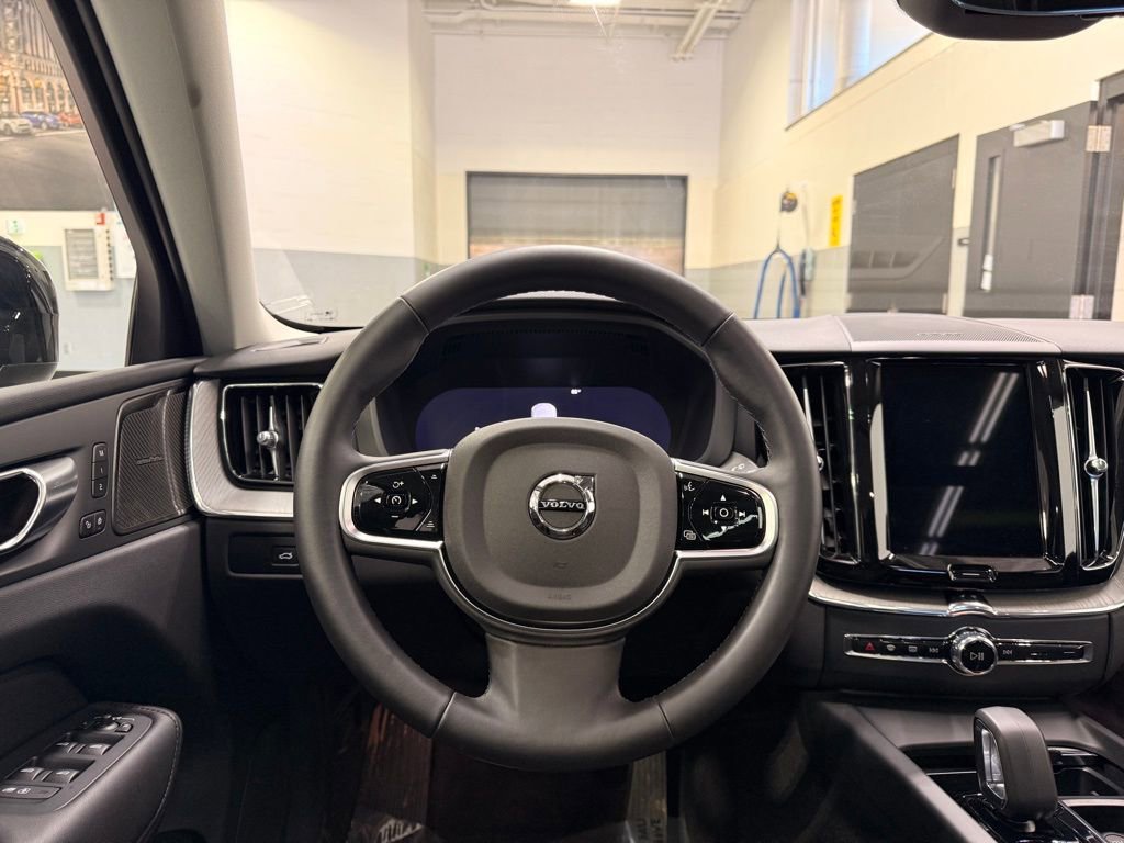Used 2025 Volvo XC60 B5 Plus w/ Climate Package image 22